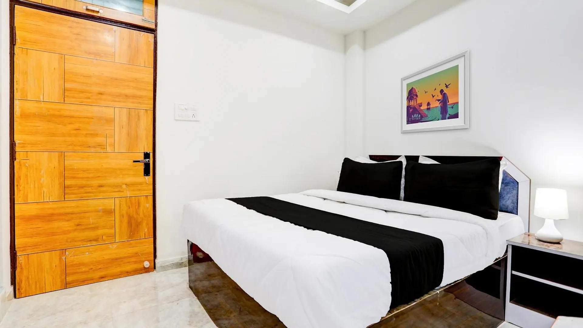 Super Hotel O B.G.P.G House Varanasi